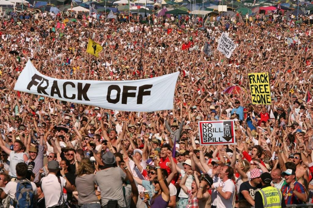 glastonbury_massive1